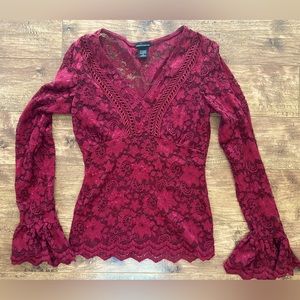 Victoria’s Secret/Moda International Holidays burgundy straightab Lace top sizeS